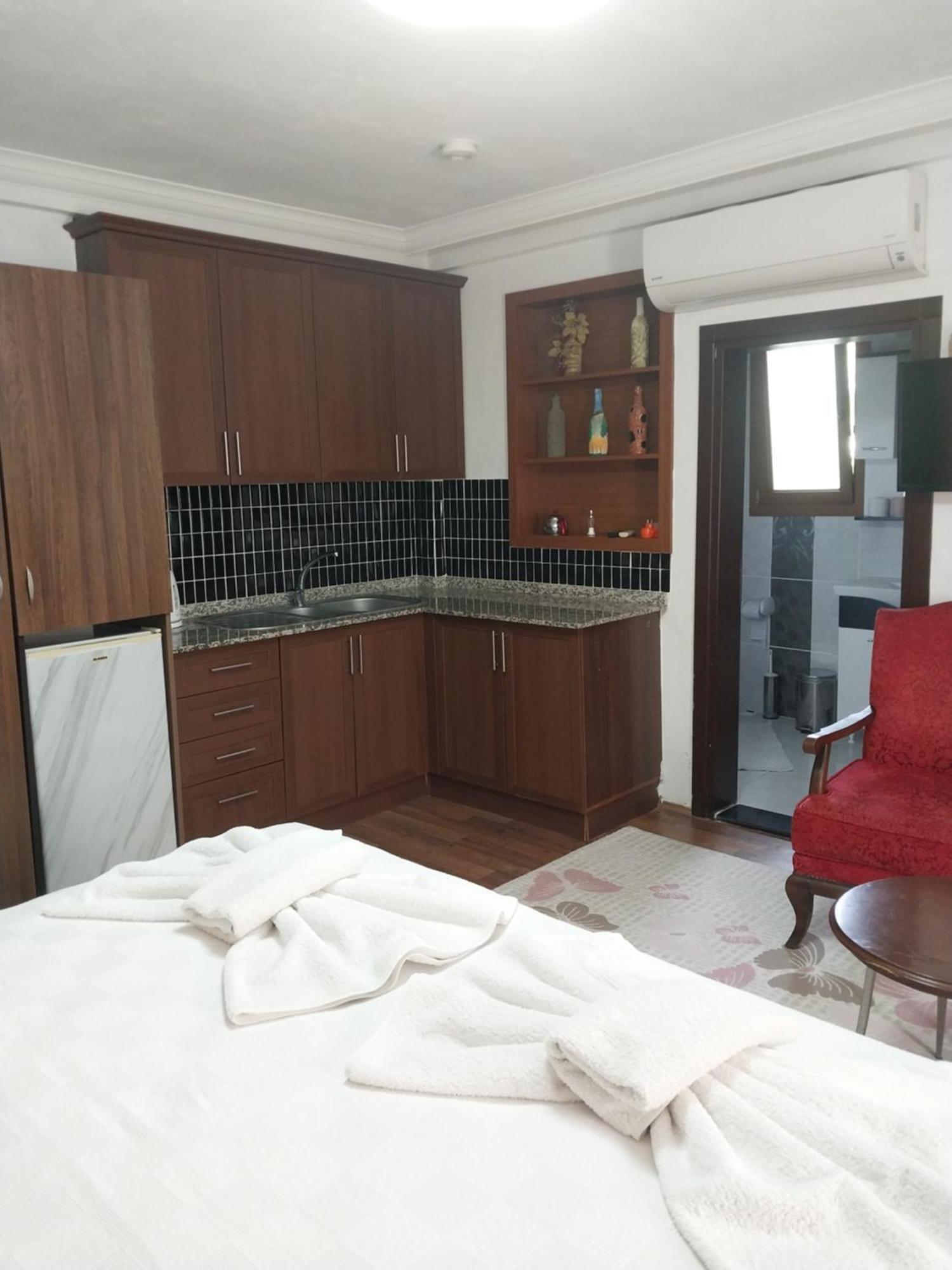 Jasmin Aparthotel 2*